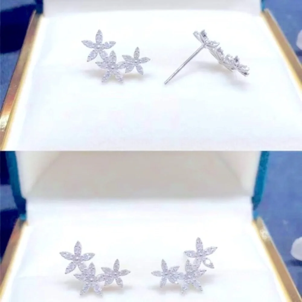 Gorgeous 925 Silver Sim. Diamond Flower Studs